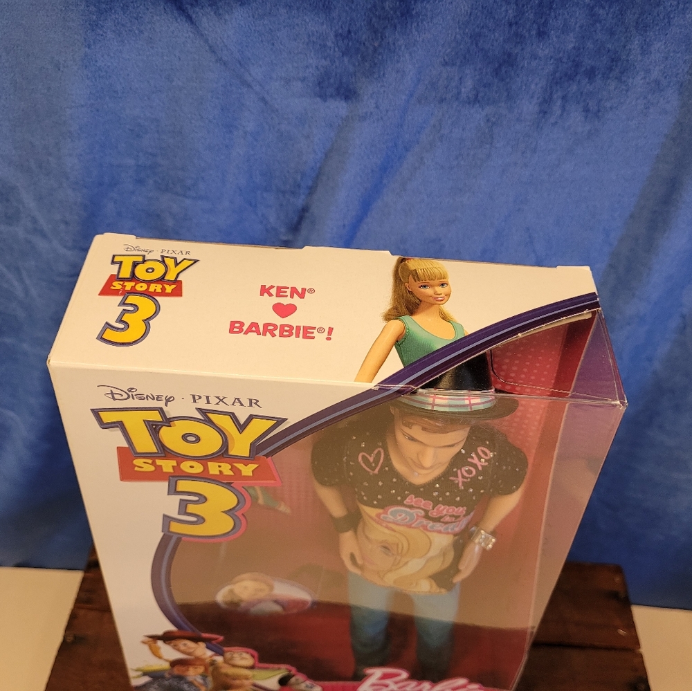 2009 Disney Pixar Toy Story 3 Ken ♡ Barbie Doll - Picture 4 of 8